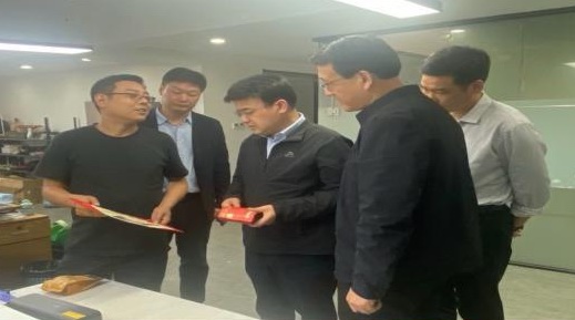 市委领导带队调研黄山烧饼产业
